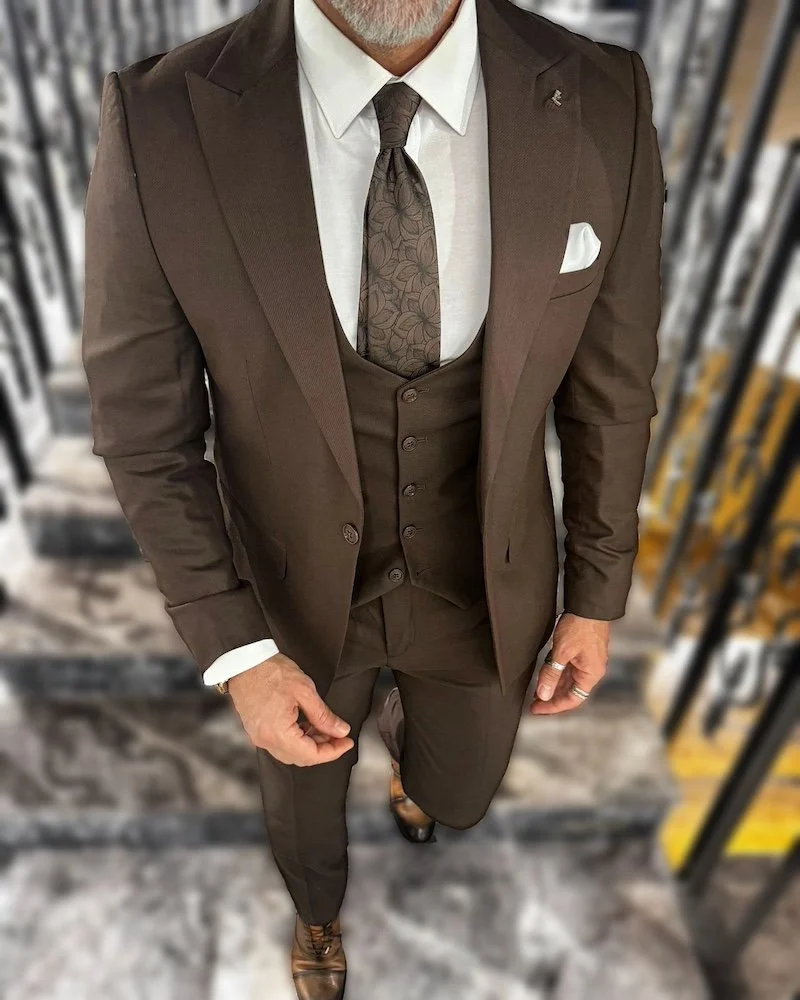 Abito uomo, marrone Con gilet monopetto