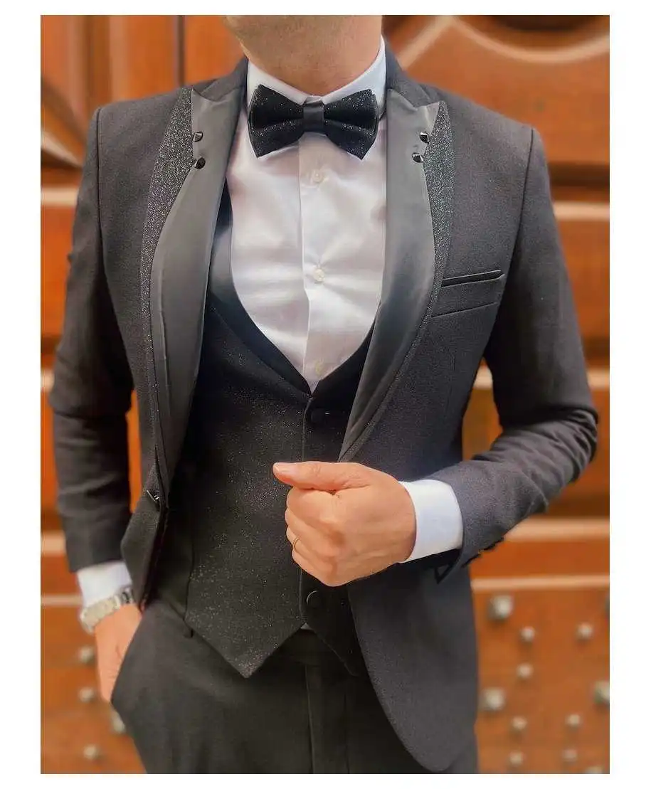 Abito uomo, nero - Smoking uomo con gilet - Abiti da uomo particolari da sposo, testimone - Gogolfun.it