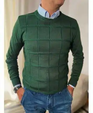 Maglione girocollo verde, lavorato