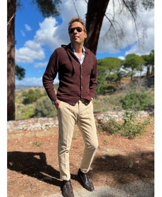 Cardigan uomo marrone con cappuccio e bottoni - Maglioni uomo online - Gogolfun.it