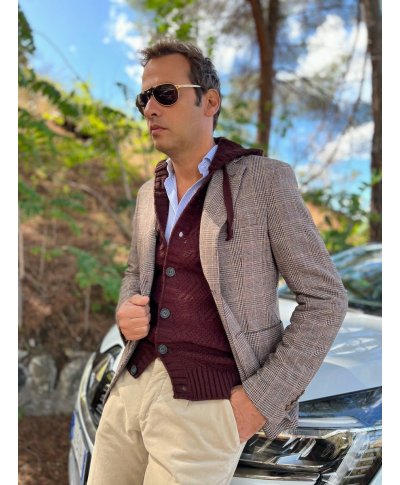 Cardigan uomo marrone con cappuccio e bottoni