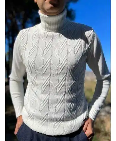 Maglione a Collo Alto Bianco con treccia - Maglioni uomo online - Gogolfun.it
