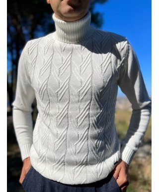 Maglione a Collo Alto Bianco con treccia - Maglioni uomo online - Gogolfun.it