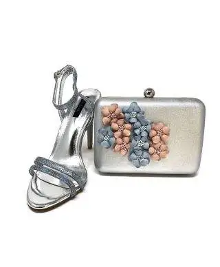 Borsa argento - Pochette da cerimonia - Con fiorellini rosa e celeste