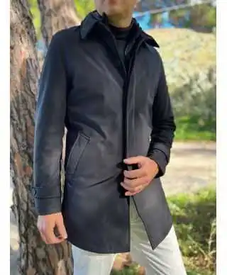 Trench uomo nero imbottito - Pettorina staccabile - Trench uomo online - Gogolfun.it