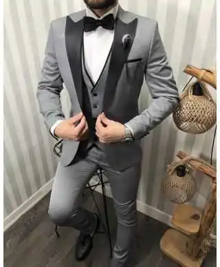 Smoking grigio particolare, con gilet