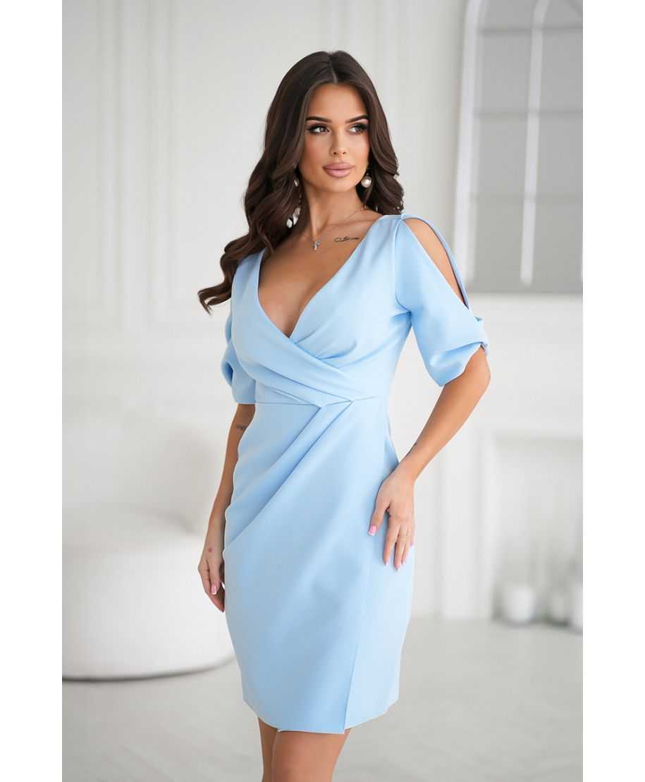 ELEGANCKA DOPASOWANA SUKIENKA Z ODKRYTYMI RAMIONAMI
