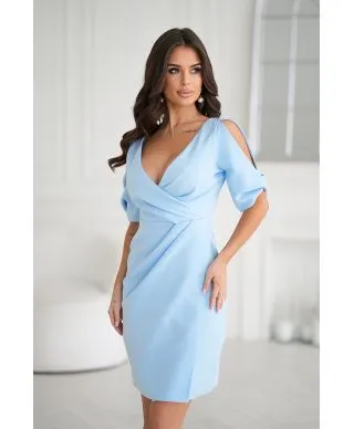 ELEGANCKA DOPASOWANA SUKIENKA Z ODKRYTYMI RAMIONAMI