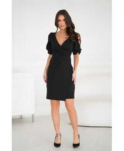 ELEGANCKA DOPASOWANA SUKIENKA Z ODKRYTYMI RAMIONAMI