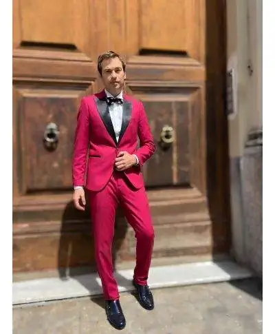 Abito uomo da cerimonia rosso fragola slim fit con rever nero in raso - gogolfun.it