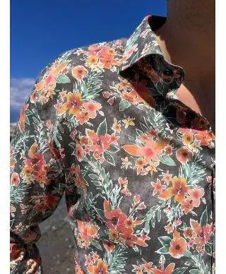 Camicia particolare con stampa floreale - Camicie uomo online - Gogolfun.it