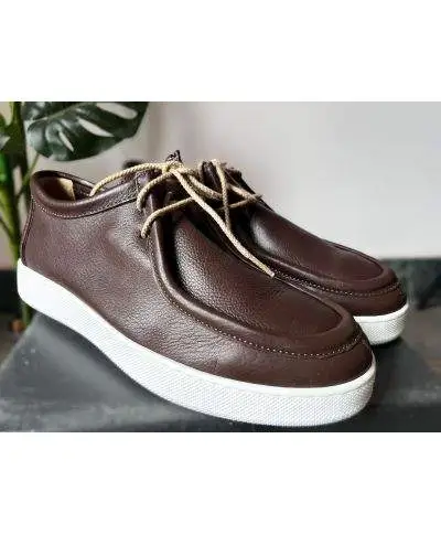 Scarpa uomo marrone allacciata in vera pelle