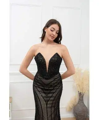 Abito da cerimonia a sirena con scollo a cuore
