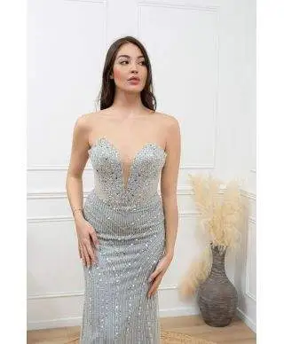Abito da cerimonia a sirena con scollo a cuore