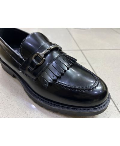 Mocassino con ghette e gioiello - Loot