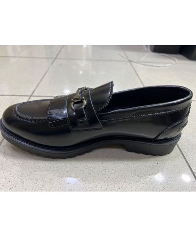 Mocassino con ghette e gioiello - Loot