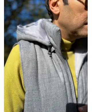 Gilet uomo, grigio - Smanicato - Cappuccio stacccabile