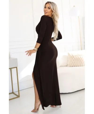  404-14 Elegancka długa sukienka z kopertowym dekoltem i rozcięciem - czekoladowy brąz 