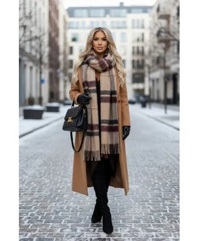  404-14 Elegancka długa sukienka z kopertowym dekoltem i rozcięciem - czekoladowy brąz 