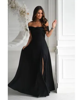 Abito lungo elegante -Tessuto nero luminoso - Spacco - Manichette cadenti sulle braccia