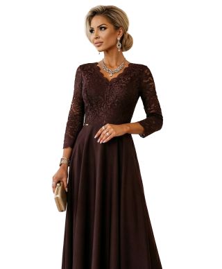  309-14 AMBER elegancka długa koronkowa suknia z dekoltem - czekolada 
