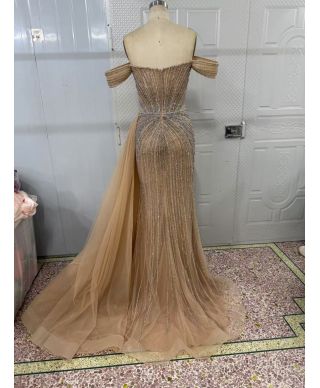 Abito da cerimonia e diciottesimo - Niagara