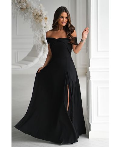 Abito lungo elegante -Tessuto nero luminoso - Spacco - Manichette cadenti sulle braccia