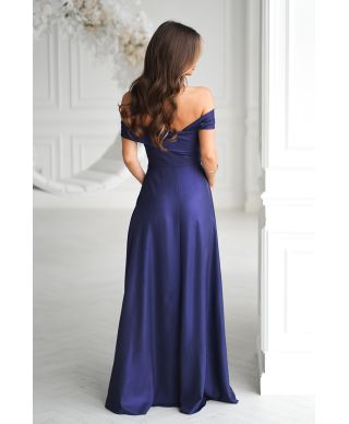 Abito lungo elegante blu notte con effetto metallico e scollo spagnolo