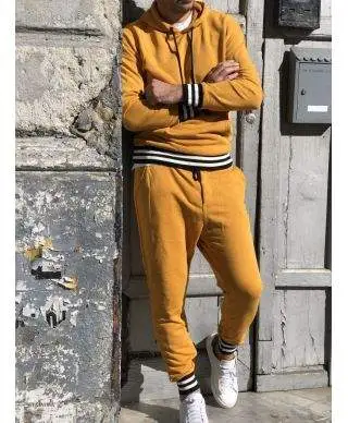 Tuta uomo, donna elegante color senape