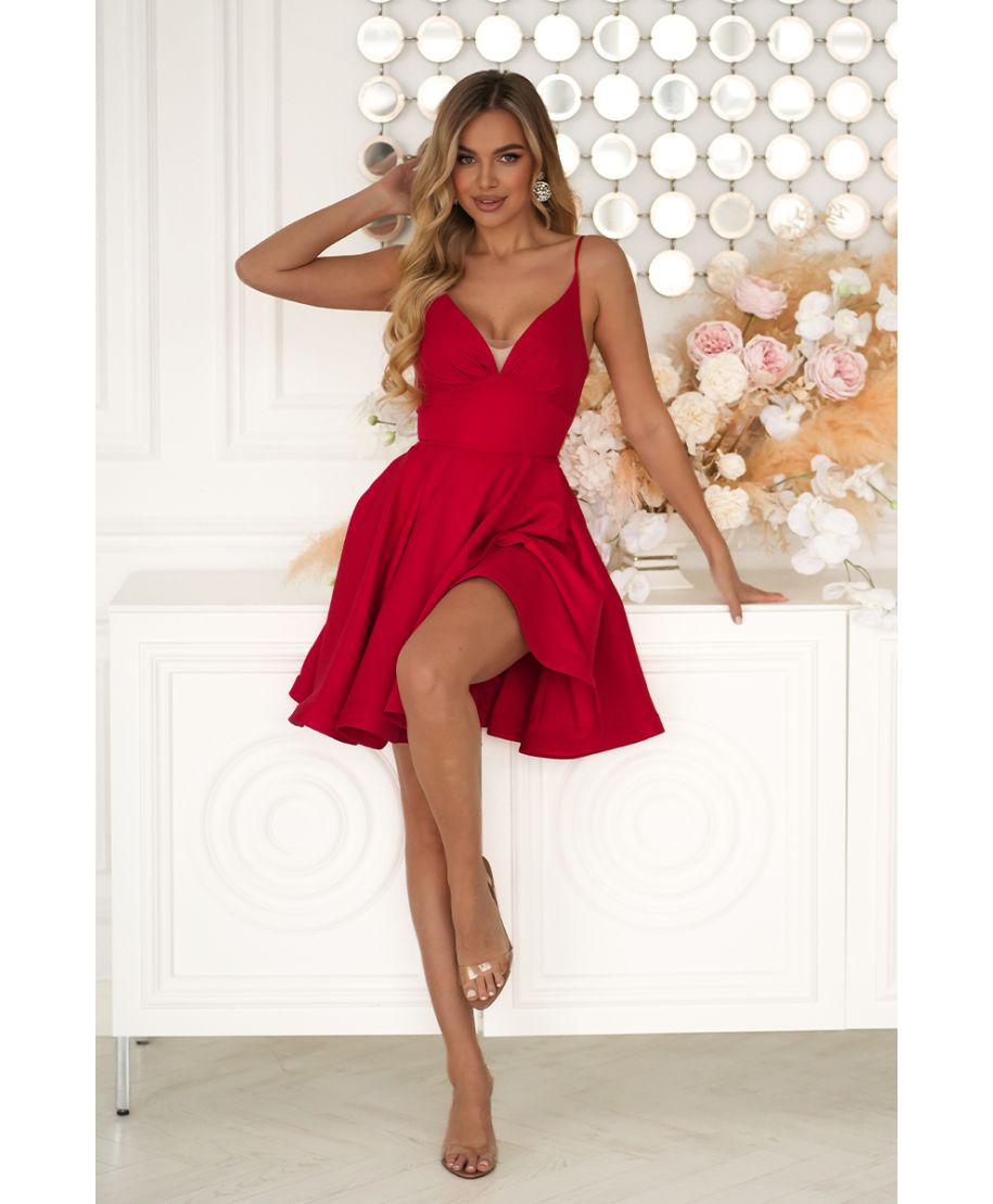 Mini abito rosso in tessuto broccato con schiena a corsetto – elegante e femminile