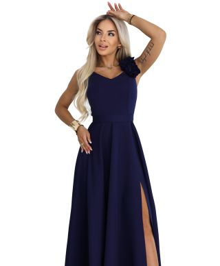 643-4 Elegancka wieczorowa suknia maxi z rozcięciem i różami - granatowa 