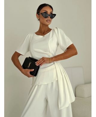 Completo donna ecru elegante con blusa fluida e pantaloni larghi –  Roma