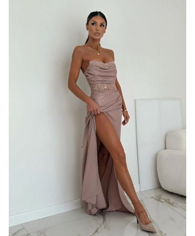 Abtio da cerimonia, bronzo - Kira