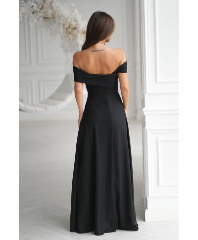 Abito lungo elegante -Tessuto nero luminoso - Spacco - Manichette cadenti sulle braccia