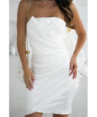 Abito corto elegante - Senza spalline - Satin ecrù - Rosa drappeggiata sul corpetto