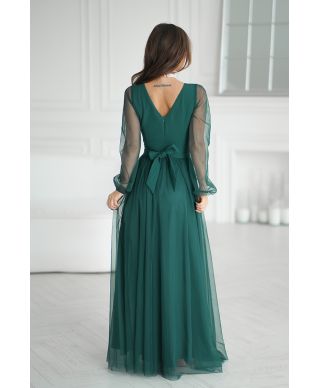 Vestito lungo con maniche lunghe in tulle