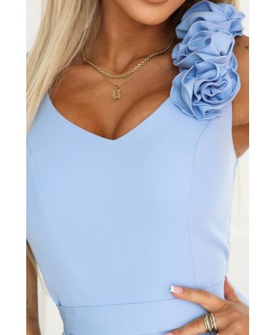 Abito lungo elegante azzurro polvere con fiore decorativo e scollo a V – Nayla - gogolfun.it