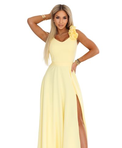 Abito lungo elegante giallo pastello con fiore decorativo e scollo a V – Nayla - gogolfun.it