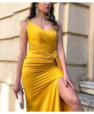 Vestito lungo con spacco - Monospalla - Giallo