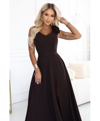  643-10 Elegancka wieczorowa suknia maxi z rozcięciem i różami - czekoladowy brąz 
