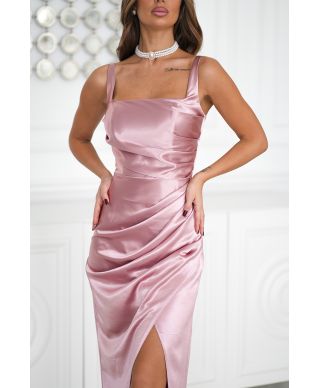 Abito lungo satinato rosa cipria con spacco e corsetto regolabile – Eleganza romantica