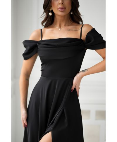 Abito elegante, lungo - Spacco sulla gamba - Spalline cadenti - Nero