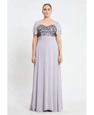 Vestito taglie comode, giovanile - Con manichetta