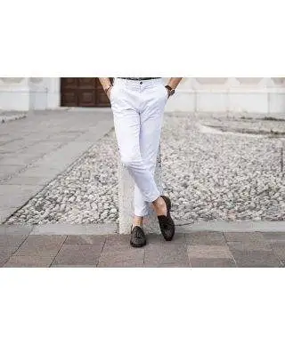 Pantaloni bianchi uomo - Vestibilità slim