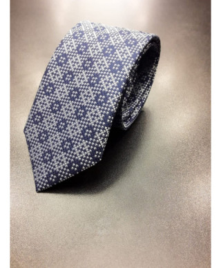 Cravatta blu, fantasia classica