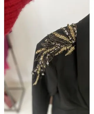 Tailleur nero con dettagli oro - Taglio slim