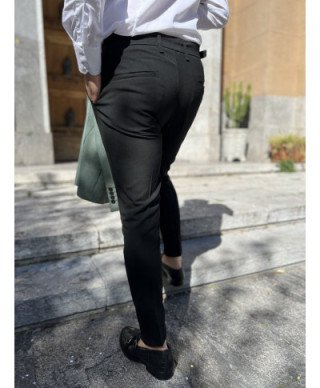 Pantaloni uomo slim, con pinces, - Nero