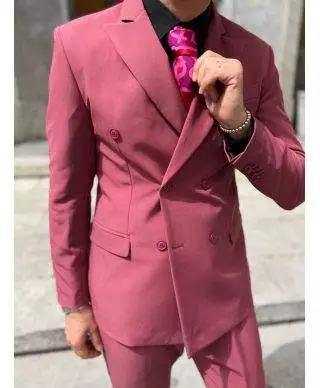 Abito uomo rosso , tonalità corallo