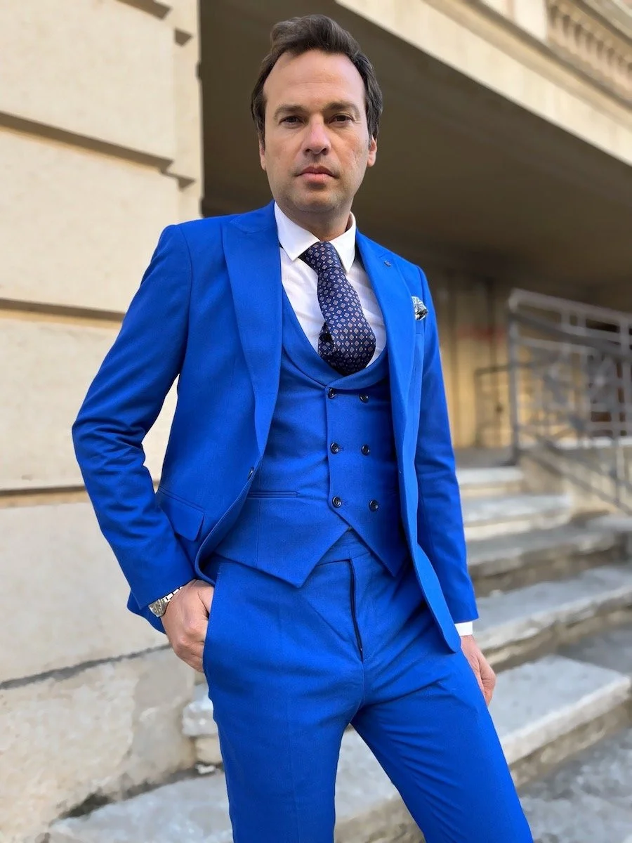 blu elettrico abito blu sposo uomo