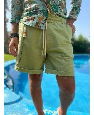 Bermuda uomo, slim - Colore verde acido con laccio